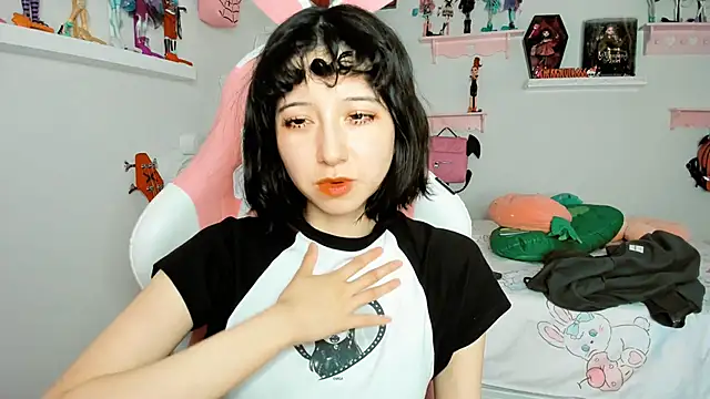 cherrycute online show from 12-20-25, 07:44