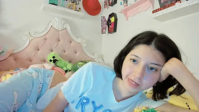 cherrycute online show from 09-11-25, 01:38