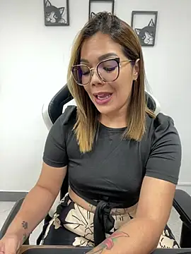 KellyBrooklyn  online show from 02-20-25, 12:15