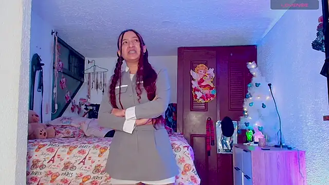 Snapshot of deepthroatlatina chatting on 12-17-25, 07:13 deepthroatlatina online show from 12-17-25, 07:13