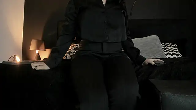 Snapshot of _Jade_16 chatting on 02-26-25, 11:43 Jade 16 online show from 02-26-25, 11:43