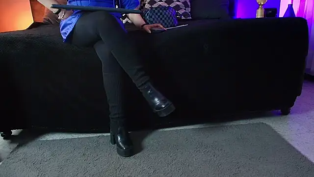  Jade 16 online show from 12-05-25, 11:53