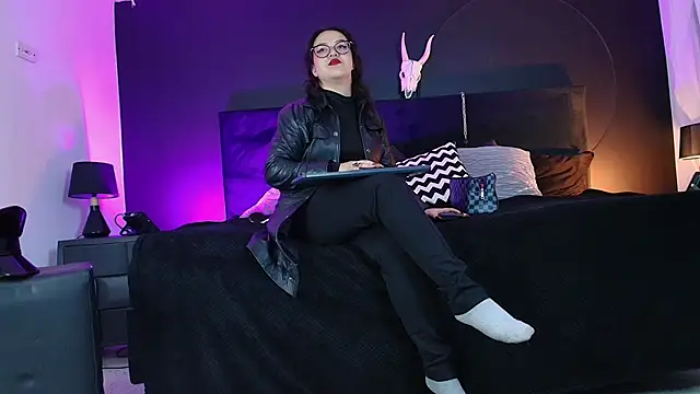 Snapshot of _Jade_16 chatting on 09-16-25, 11:55 Jade 16 online show from 09-16-25, 11:55