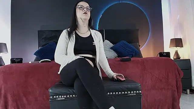  Jade 16 online show from 05-22-26, 11:41
