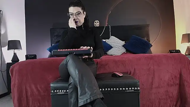  Jade 16 online show from 05-09-26, 11:46