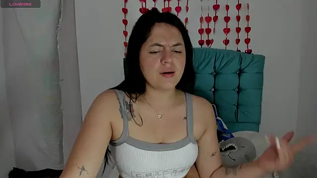 Snapshot of Anal_Milky_Momma chatting on 02-26-25, 01:22 Anal Milky Momma online show from 02-26-25, 01:22