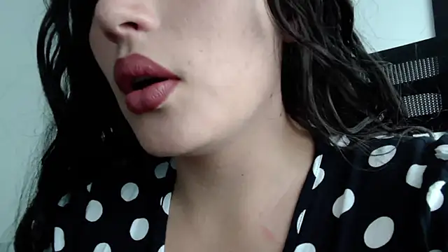 Snapshot of Honey_Aynur20 chatting on 02-02-25, 03:49 Honey Aynur20 online show from 02-02-25, 03:49
