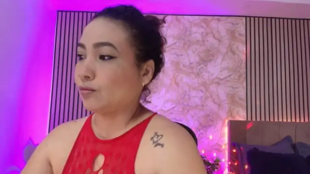 JuliRamirez online show from 06-12-26, 12:47