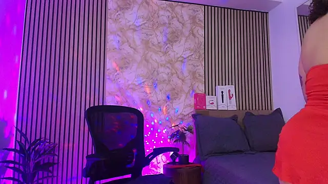 JuliRamirez online show from 11-22-25, 12:15