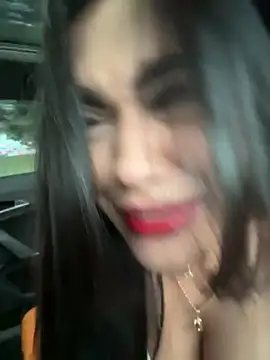 Snapshot of emma_andrew1 chatting on 12-20-25, 05:38 emma andrew1 online show from 12-20-25, 05:38