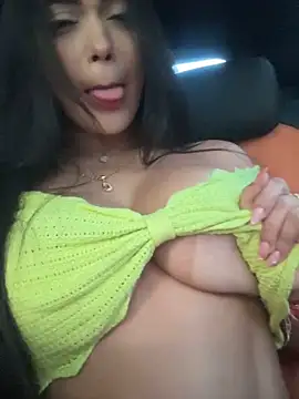 Snapshot of emma_andrew1 chatting on 11-03-25, 08:56 emma andrew1 online show from 11-03-25, 08:56