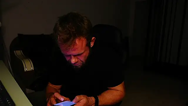 Snapshot of Tommy_Burnz chatting on 09-08-25, 07:46 Tommy Burnz online show from 09-08-25, 07:46