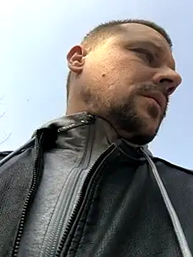 DanielOhCool online show from 03-11-25, 11:12