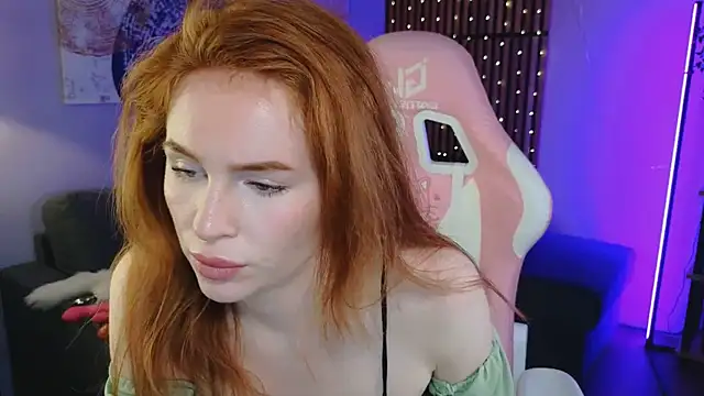 Snapshot of GingerArin chatting on 01-21-25, 02:37 GingerArin online show from 01-21-25, 02:37