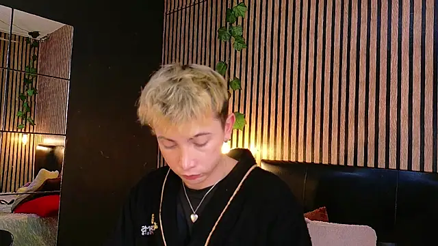 Chris Bennett online show from 03-06-25, 03:56