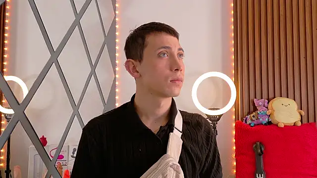 Chris Bennett online show from 09-26-25, 12:12