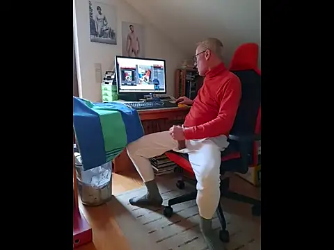 Snapshot of BerndisCam chatting on 02-02-26, 03:00 BerndisCam online show from 02-02-26, 03:00