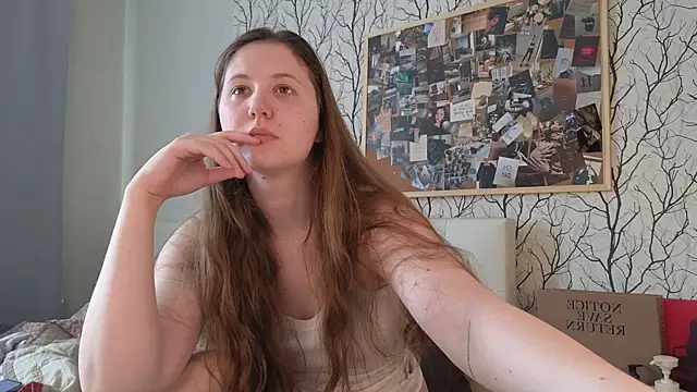 Snapshot of Elizavetta_Miller chatting on 06-14-26, 03:13 Elizavetta Miller online show from 06-14-26, 03:13