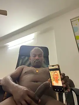 strongguyindia online show from 02-25-26, 09:36