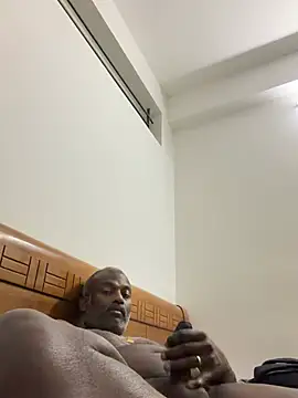 strongguyindia online show from 02-19-26, 07:22