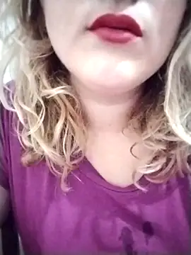 Snapshot of SWEETLUNA077 chatting on 09-15-25, 08:09 SWEETLUNA077 online show from 09-15-25, 08:09