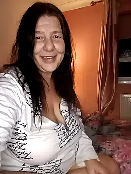 Leanne43 online show from 02-16-26, 03:27