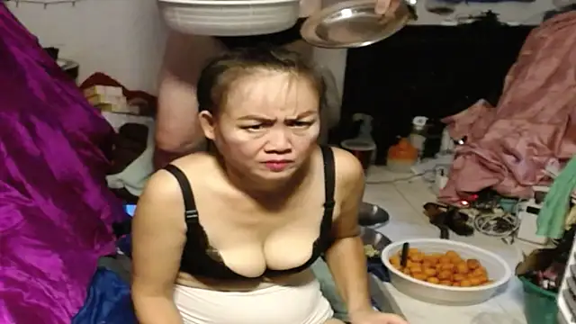 Snapshot of 1CuteAndSexy69 chatting on 04-29-26, 05:30 1CuteAndSexy69 online show from 04-29-26, 05:30
