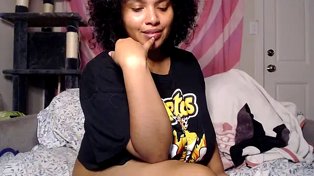 TasteeKitty online show from 10-30-25, 07:50