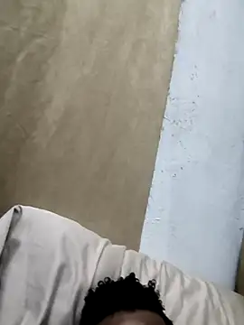 Snapshot of youDADI-26 chatting on 09-10-25, 05:17 youDADI-26 online show from 09-10-25, 05:17