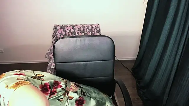 Angelaroberti3 online show from 03-14-26, 08:15