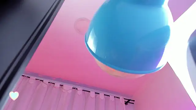 rosseblondee online show from 10-09-25, 08:53