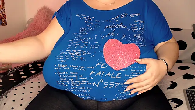 SenzualHotM online show from 11-26-25, 10:32