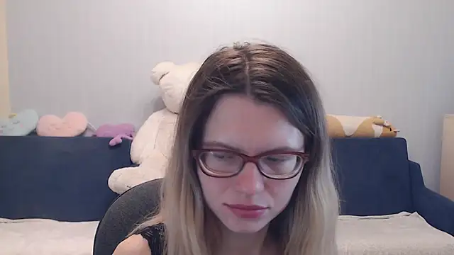 night is dark online show from 11-21-25, 09:14