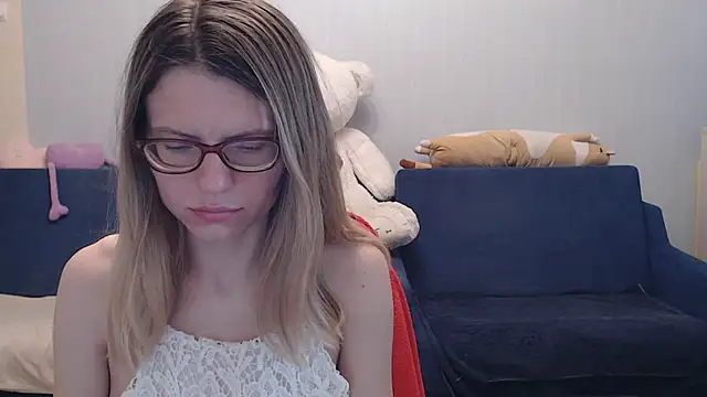 night is dark online show from 04-24-26, 06:43