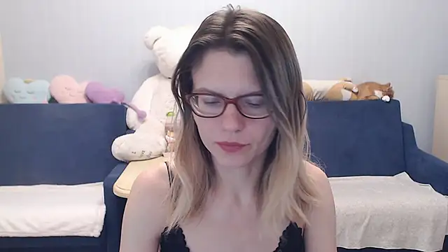 night is dark online show from 11-18-25, 06:33