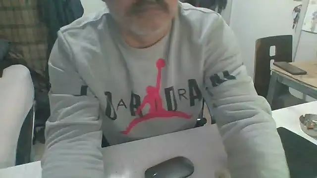 LiONTURK online show from 02-19-26, 05:43