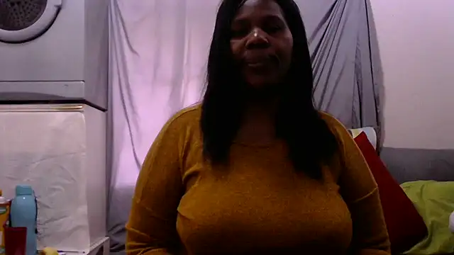 Snapshot of Delicioussexy chatting on 05-05-26, 09:34 Delicioussexy online show from 05-05-26, 09:34