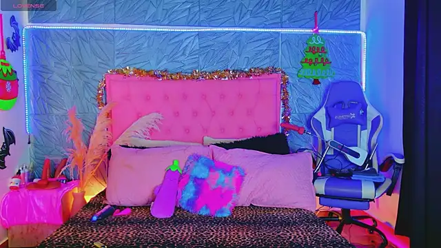 macasweet online show from 12-18-25, 10:35