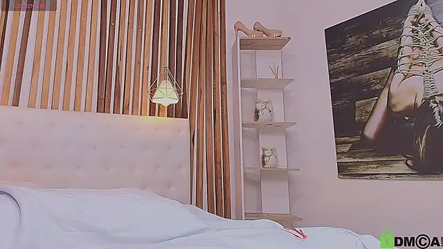 valerie lya online show from 04-14-26, 12:32