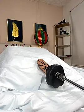 valerie lya online show from 11-20-25, 08:20