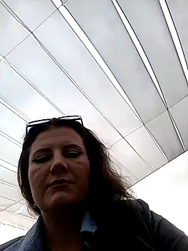 LizaCakes online show from 09-19-25, 03:38