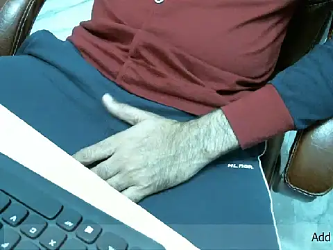 Snapshot of desioldguy chatting on 03-23-26, 12:38 desioldguy online show from 03-23-26, 12:38