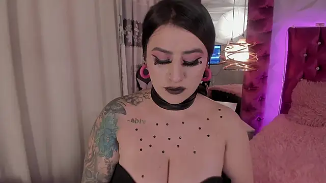 Snapshot of Nara_belen chatting on 11-01-25, 04:19 Nara belen online show from 11-01-25, 04:19