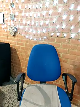 Lilybanx online show from 02-16-25, 09:05