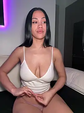 Snapshot of babymalaya chatting on 03-18-26, 01:02 babymalaya online show from 03-18-26, 01:02