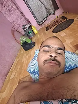 Snapshot of Vickyrajput009 chatting on 11-19-25, 02:33 Vickyrajput009 online show from 11-19-25, 02:33