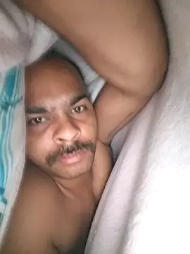 Snapshot of Vickyrajput009 chatting on 09-15-25, 04:02 Vickyrajput009 online show from 09-15-25, 04:02