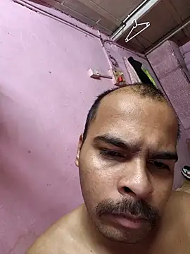 Snapshot of Vickyrajput009 chatting on 11-01-25, 12:21 Vickyrajput009 online show from 11-01-25, 12:21