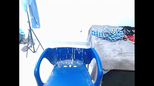 keyklin1 online show from 10-22-25, 11:42