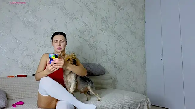 sweeetgirls2021 online show from 04-10-26, 10:22